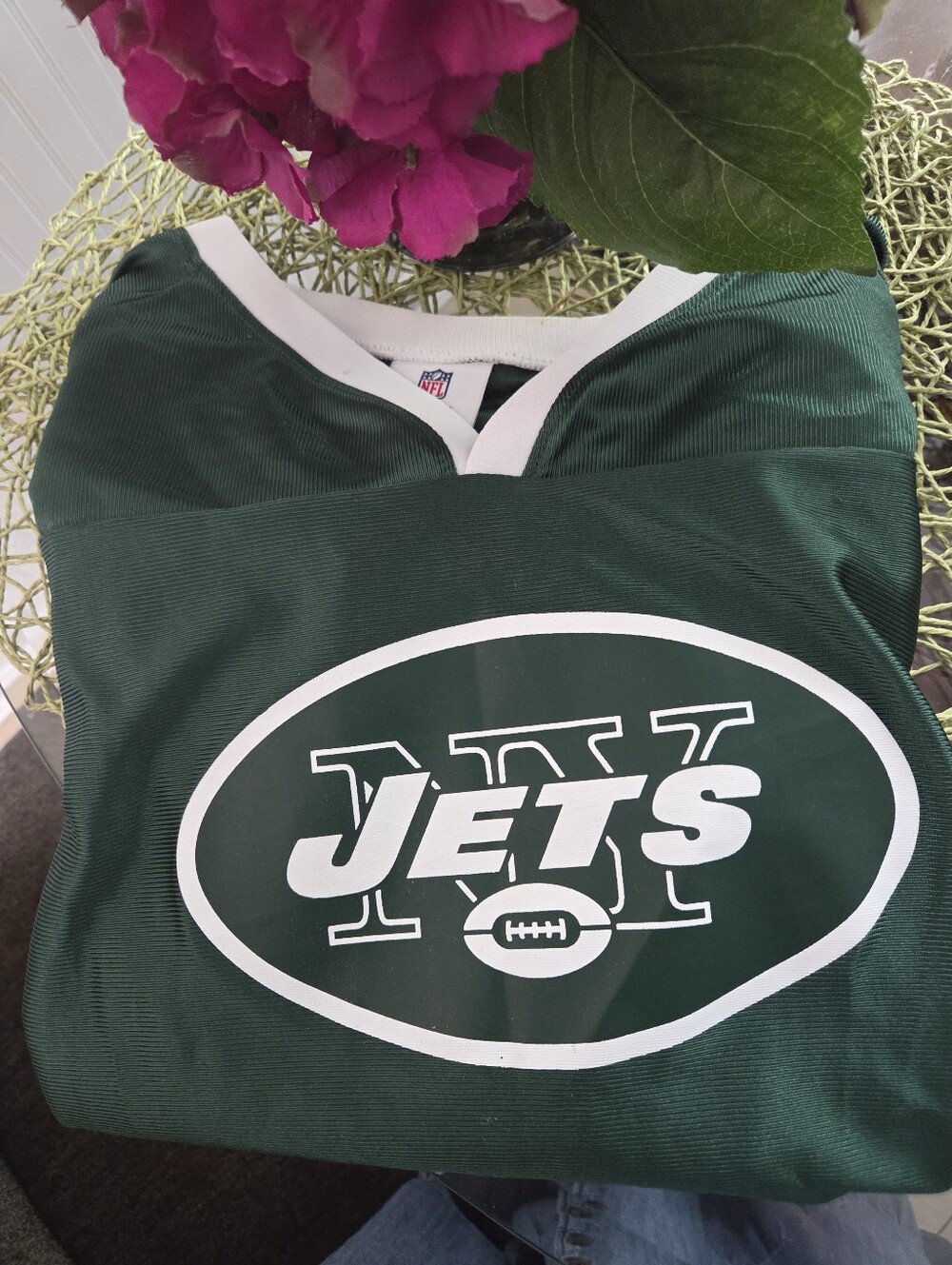 NFL New York Jets Womens Green and White Logo Shirt Sanchez #6